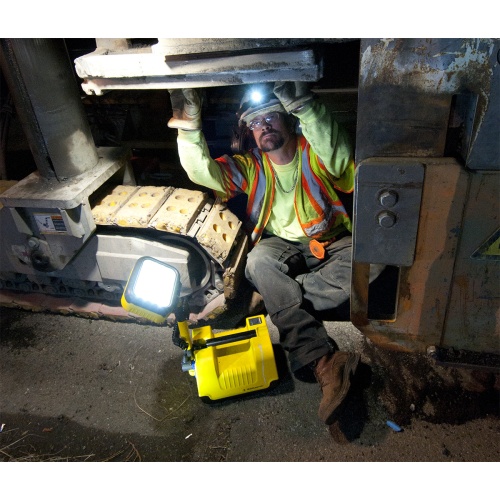 pelican-usa-made-best-portable-work-spotlight